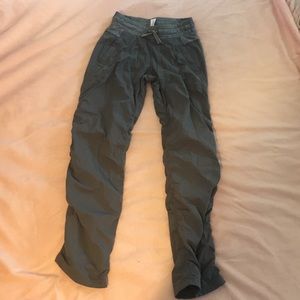 Ivivva Live to Move Pant